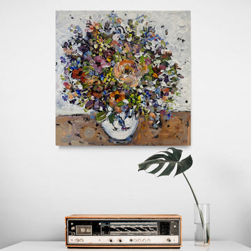 Uppstilling - Blóm í hvítum vasa